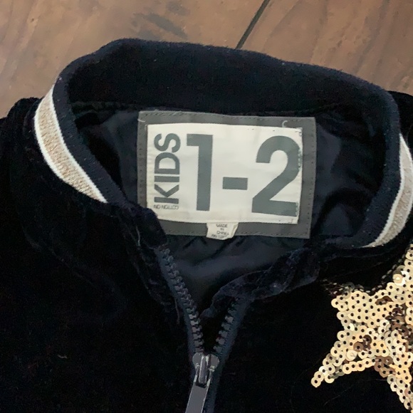 Cotton On Kids Blue Velvet Gold Sequin Star Jacket Sz 1-2 - Picture 4 of 4